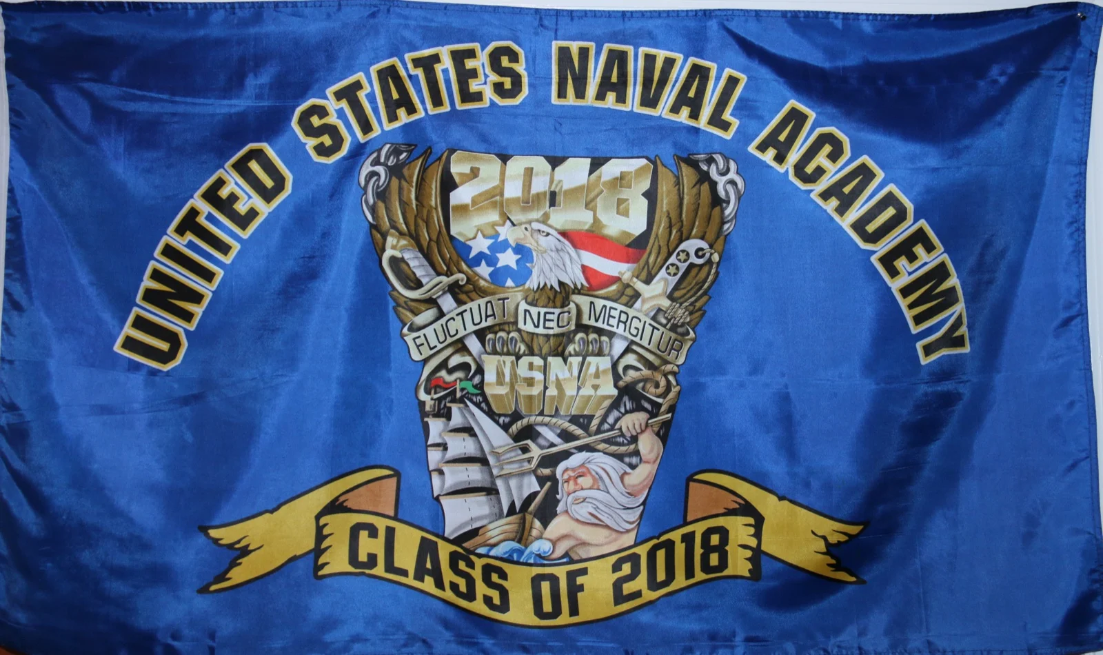 Class of 2018 Crest Flag